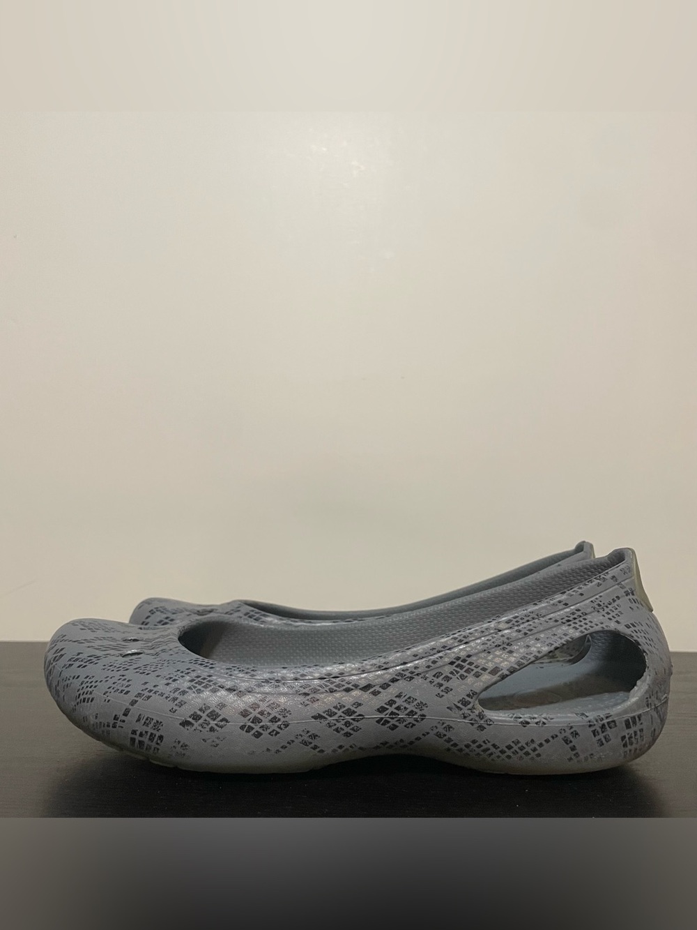 CROCS Kadee Gray Snakeskin Slip-On Ballet Flats | Wms Sz 9
